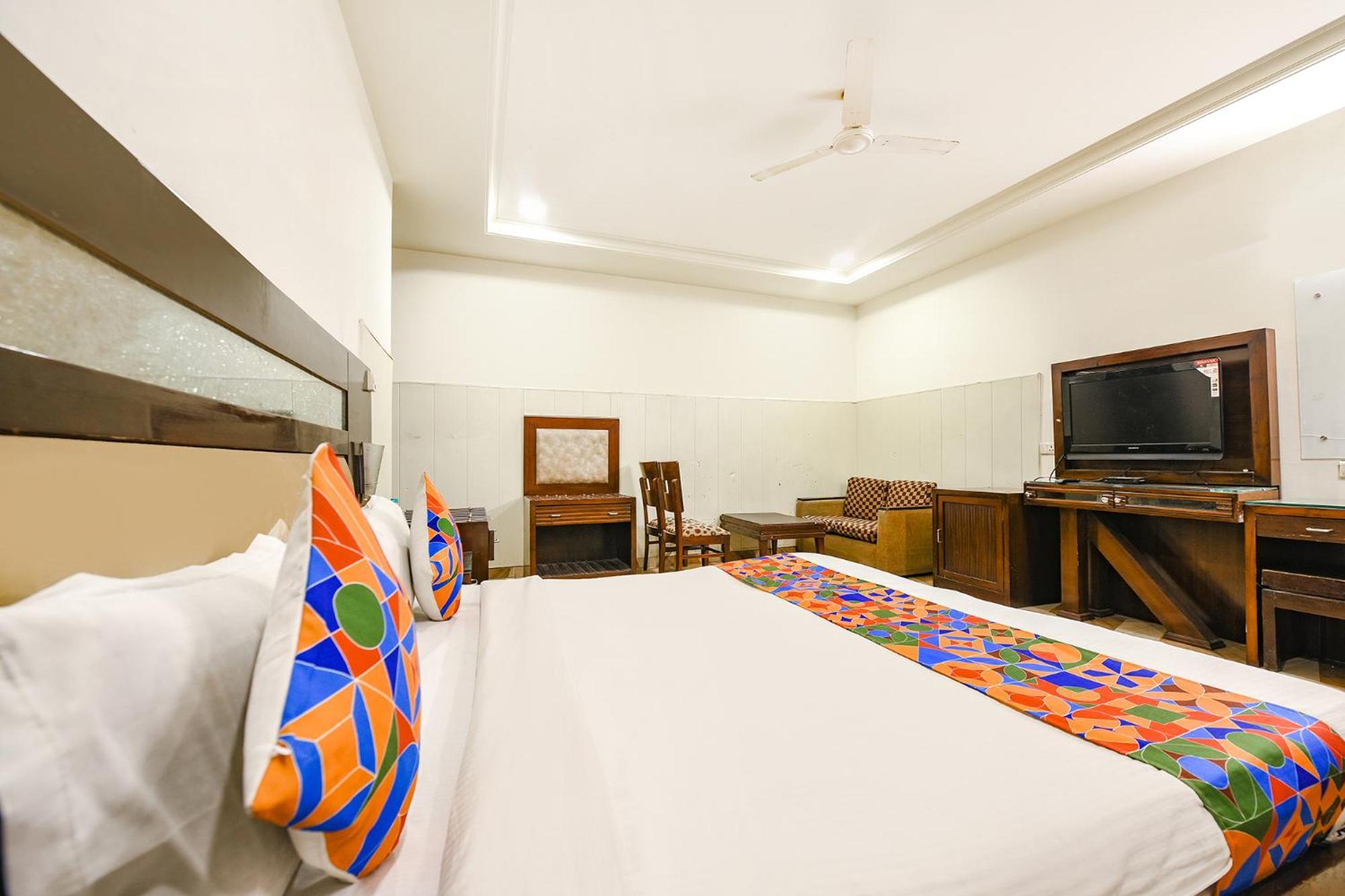 Fabhotel Grand Boutique New Delhi Luaran gambar